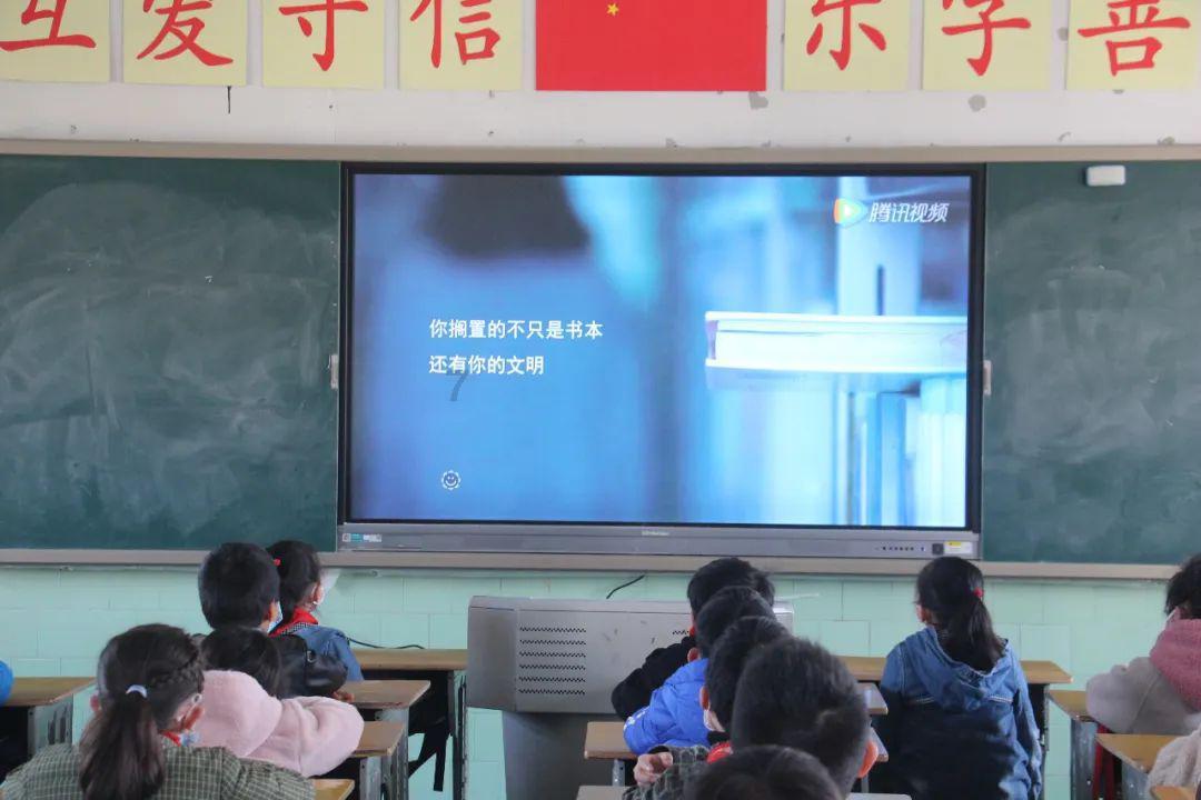 百万元卖公募岗位：付费内推虚实